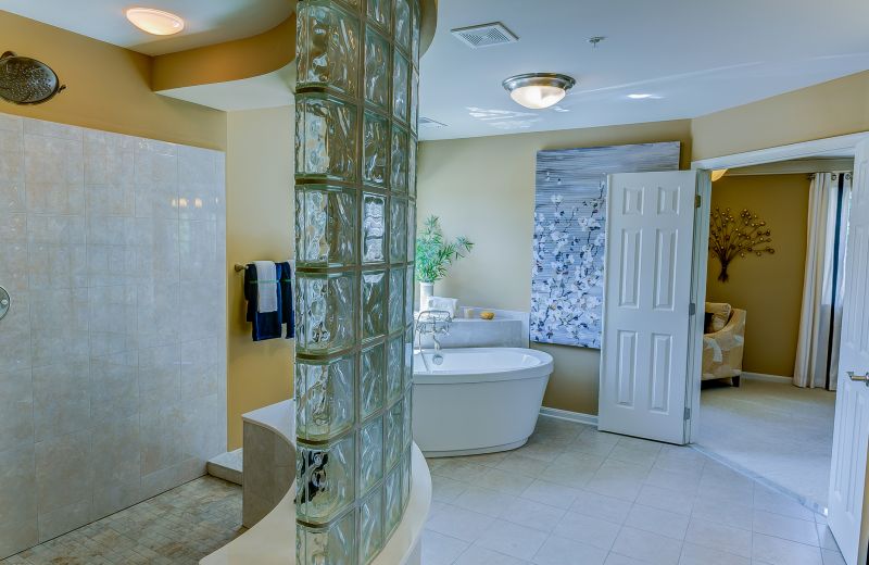 Best Bathroom Renovation Contractors in Montgomery Village, MD